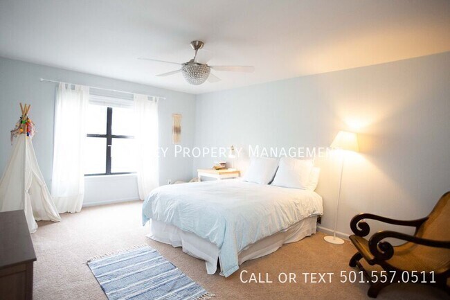 Building Photo - 14205 Longtree Dr