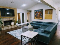 Building Photo - 1366 Lake Colony Dr