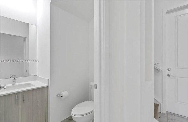 Building Photo - 5656 Cerva Ln
