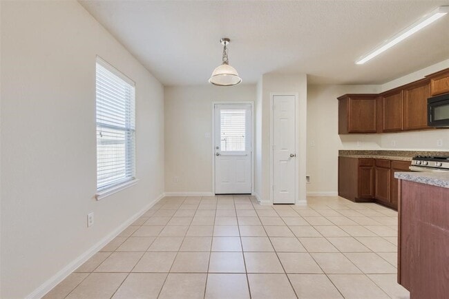 Building Photo - 26918 Graybill Ct