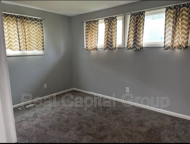 Building Photo - 7 Limetree Ln