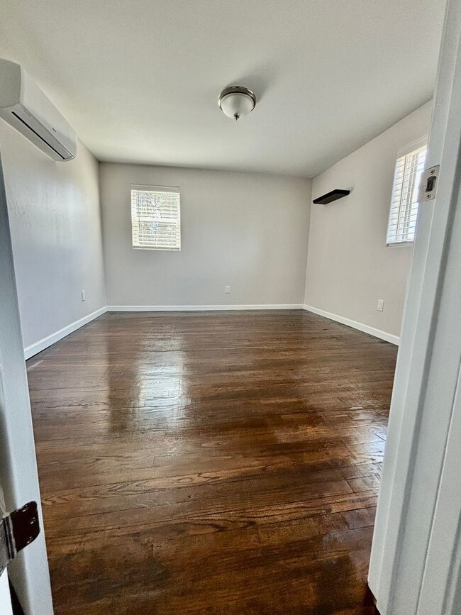 Building Photo - Beautiful 2100 sq ft Prescott home, 4 bed 2 bath with large upstairs loft on almost an acre of land!