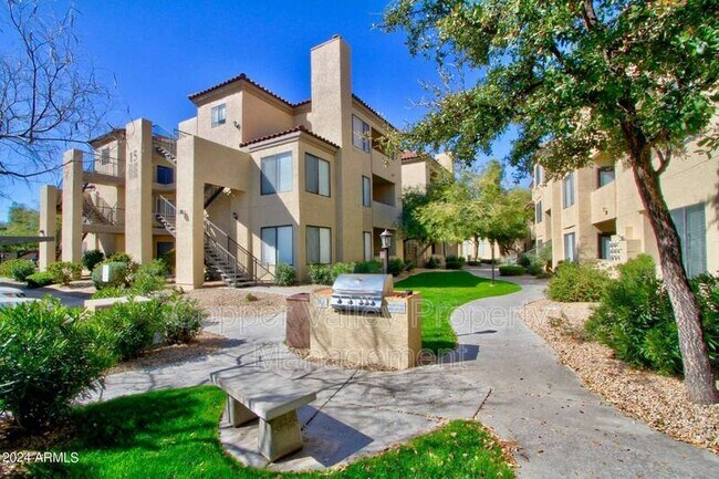 Primary Photo - 4925 E Desert Cove Ave