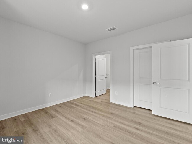 Building Photo - 12865 Mosaic Pk Wy