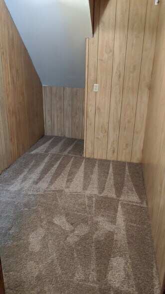 Building Photo - 904 Vine St