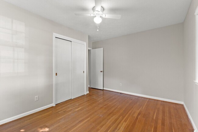 Building Photo - 2125 Talisman Rd