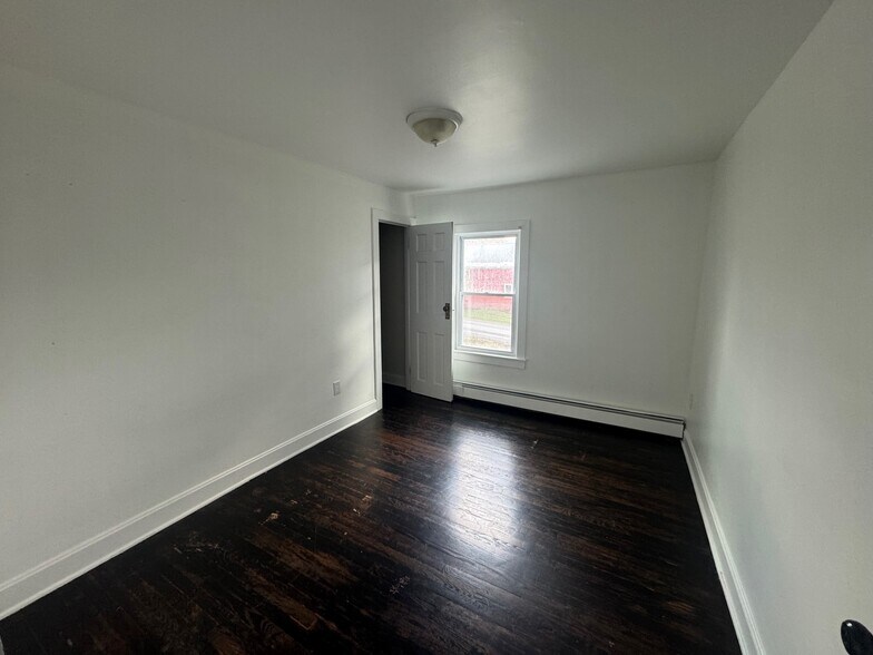 Building Photo - 21 Elk Creek Rd