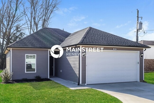 Building Photo - 3 Bedroom Pet-Friendly Home in CHARLESTOWN, IN with Main Street Renewal