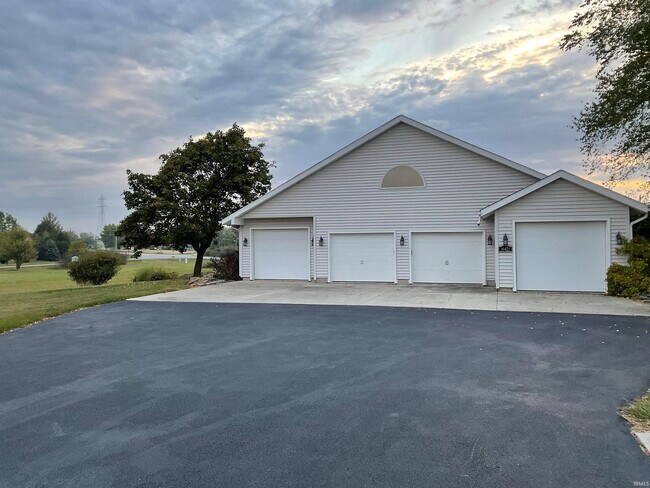 Building Photo - 10421 Yoder Rd