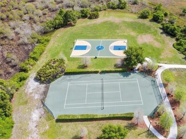 Building Photo - 5057 Coveview Dr