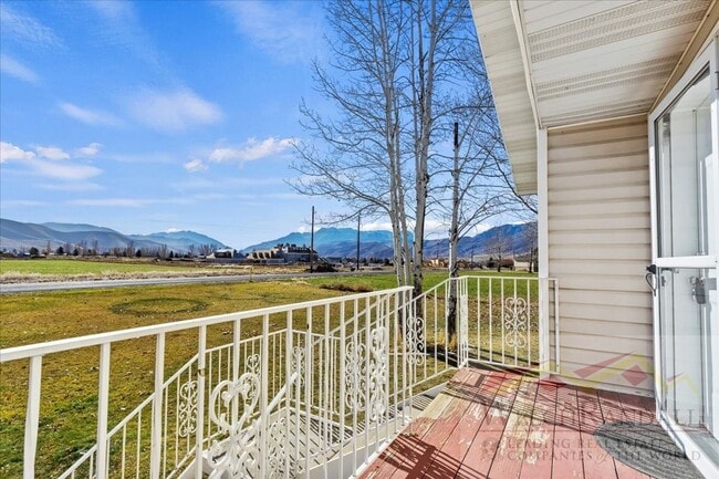 Building Photo - Your Ideal Heber Home: Spacious, Stylish, ...