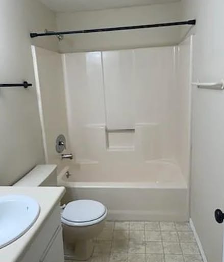 Bathroom 2 - 2213 Cinnabar Pl