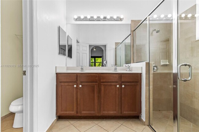 Building Photo - 3560 W 88th St