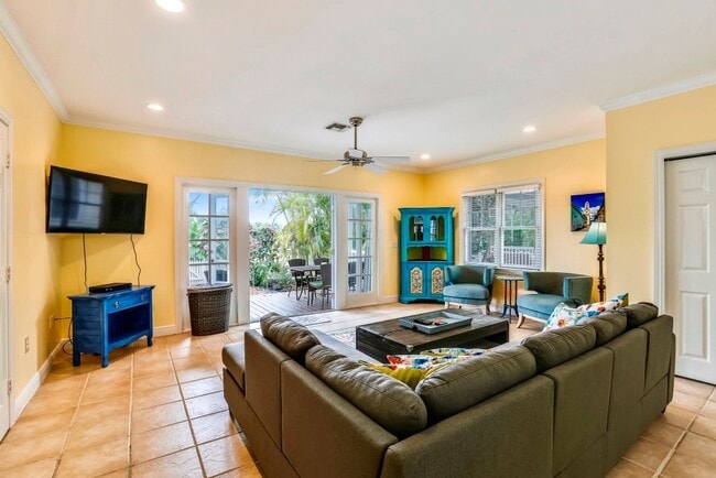 Building Photo - $500 OFF FIRST MONTH-Beautifully Furnished 3 Bed 2.5 Bath Home in the Sanctuary of the Key West G...