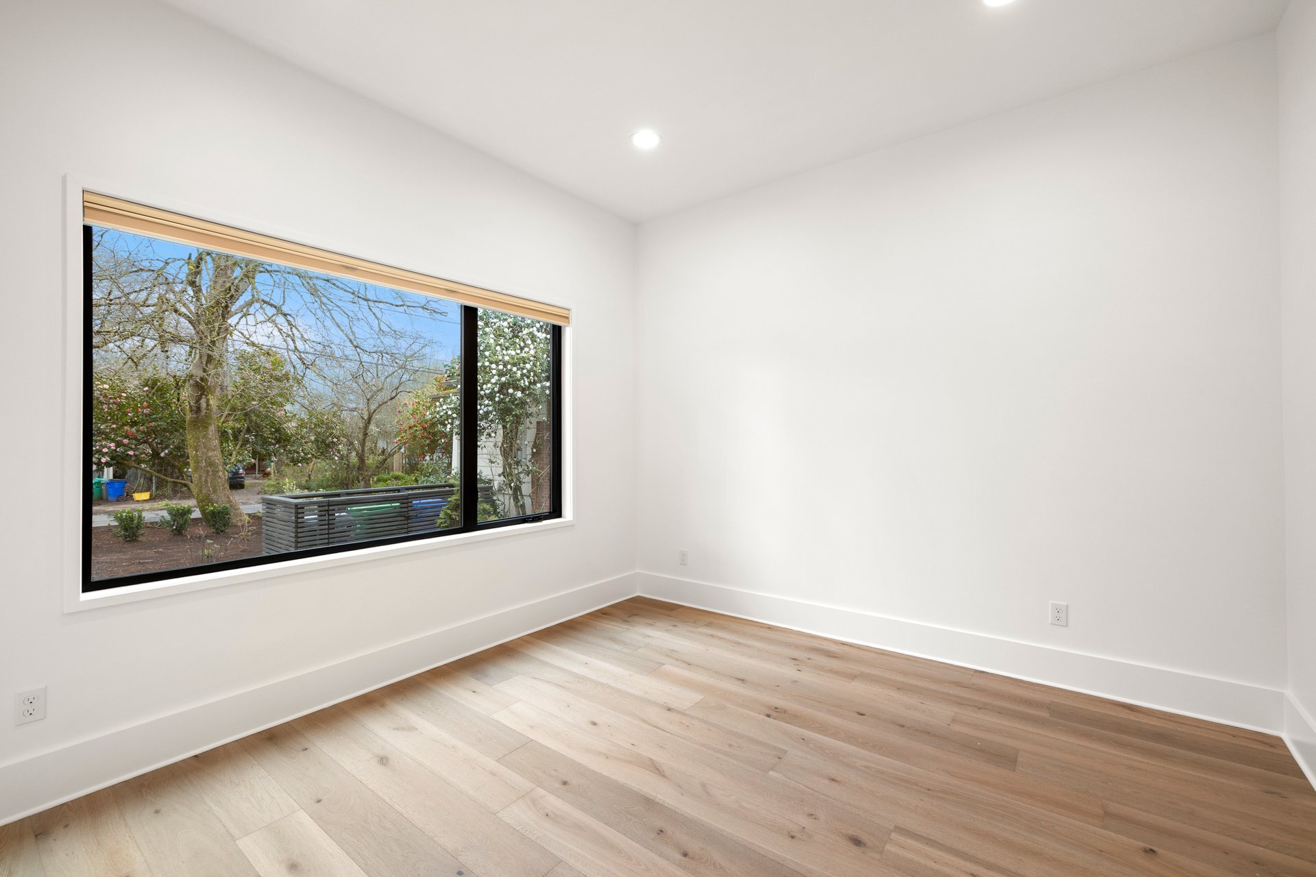 Building Photo - 2247 SE Brooklyn St