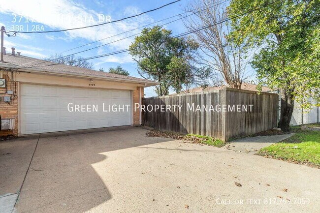 Building Photo - 3717 High Vista Dr