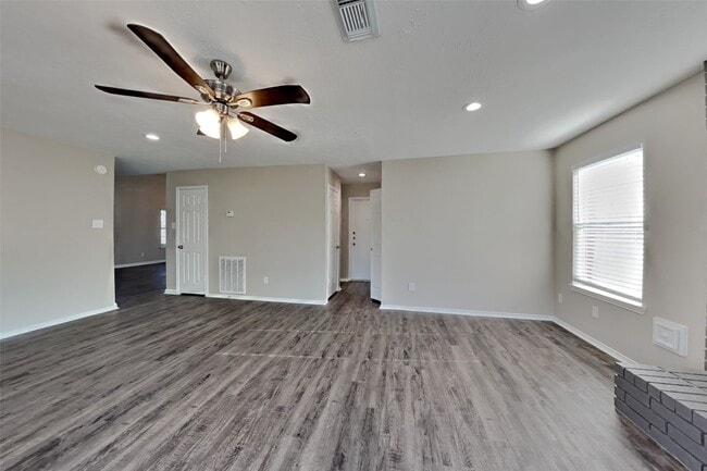 Building Photo - 4223 Shady Village Ct
