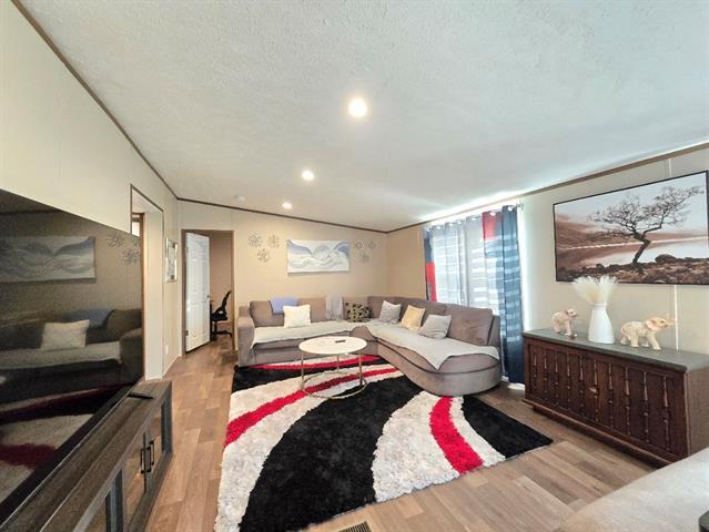 Building Photo - 115 Private Rd 172