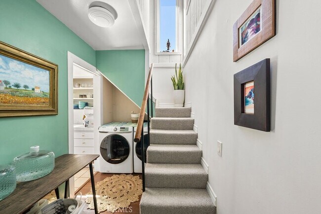 Building Photo - 128 Crescent Bay Dr