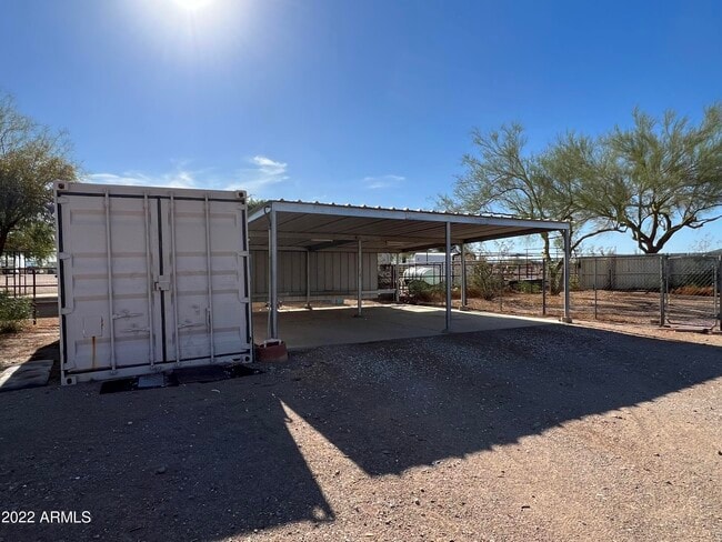 Building Photo - 16511 W Dale Ln