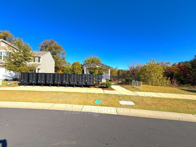 Building Photo - 9132 Creedmore Hills Dr