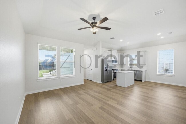 Building Photo - 131 Trifle Trl