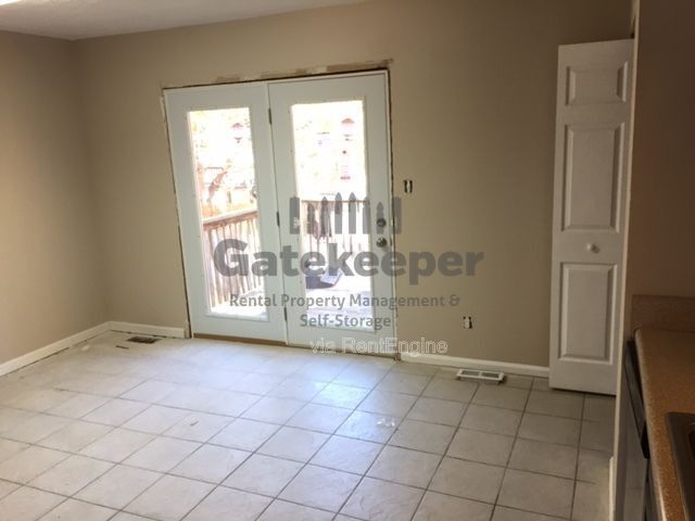 Building Photo - 108 Grenoble Rd