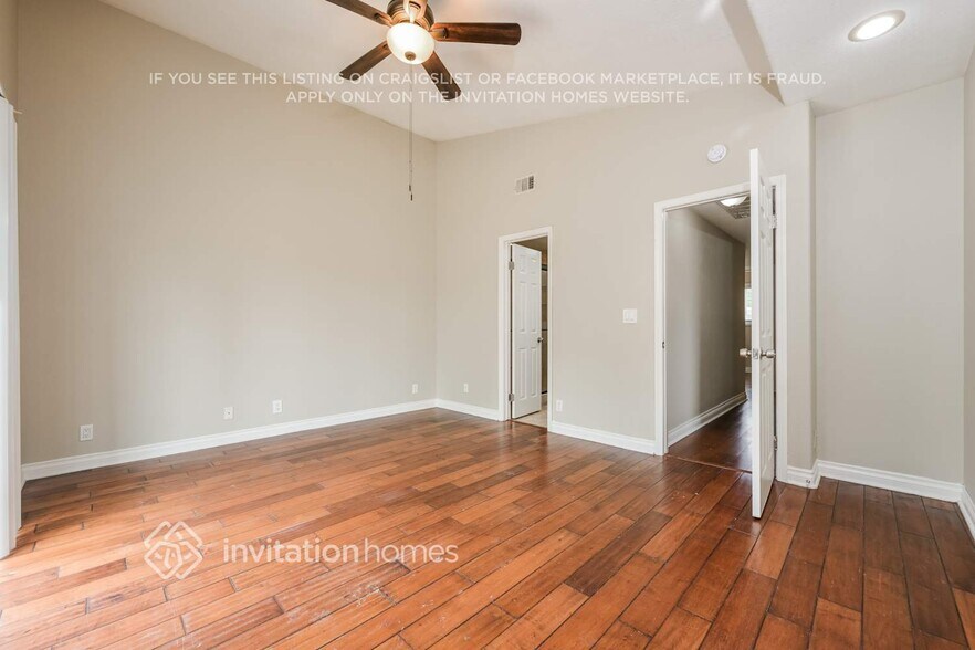 Building Photo - 548 Galsworthy St