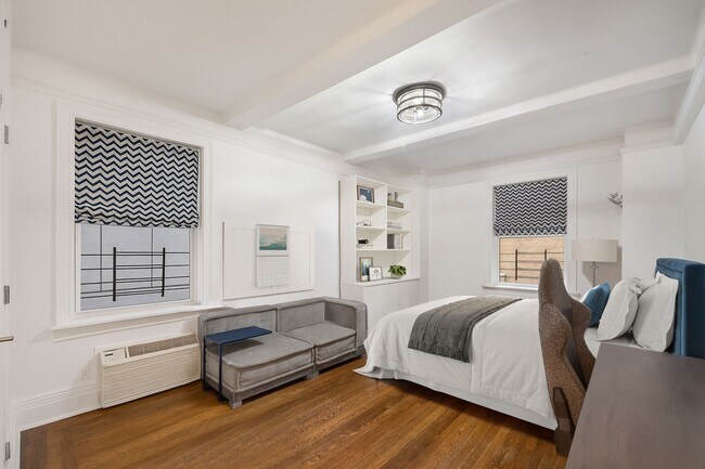 Building Photo - 220 W 93rd St