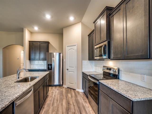 Building Photo - 233 Enchanted Way
