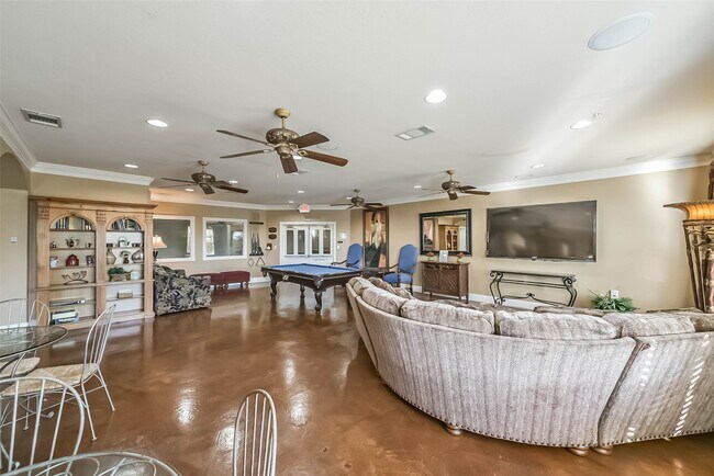 Building Photo - 1711 Old Spanish Trl