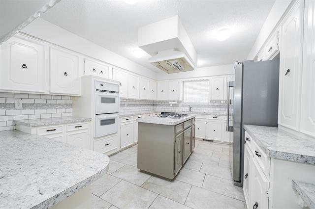 Building Photo - 3317 Bouvier St