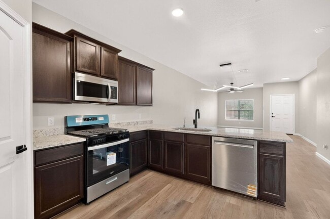 Building Photo - 15022 Harbor Lndg