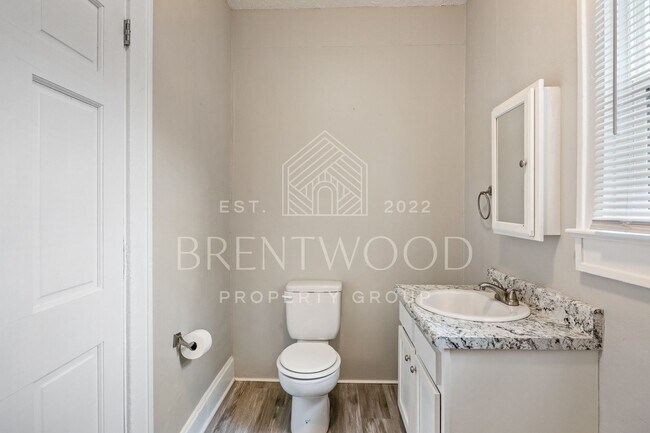 Building Photo - Updated and Move-In Ready 4-Bedroom Home