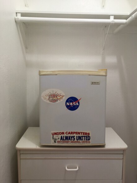 Building Photo - 19900 Bennett Rd