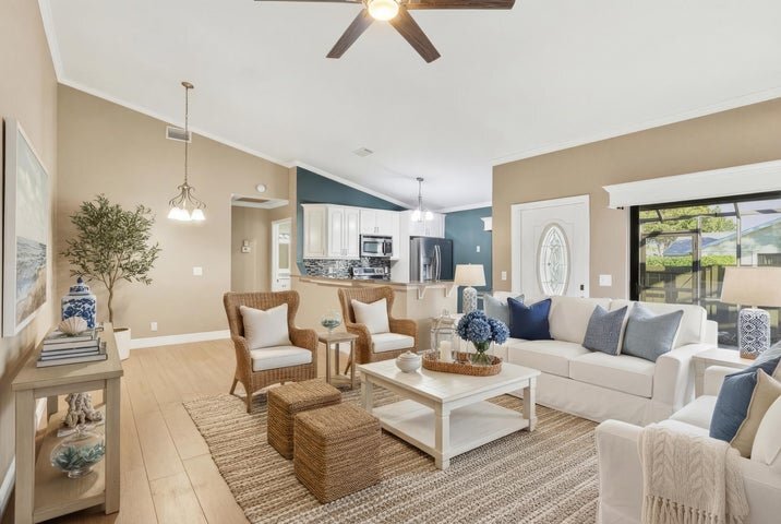 Building Photo - 5694 Northpointe Ln