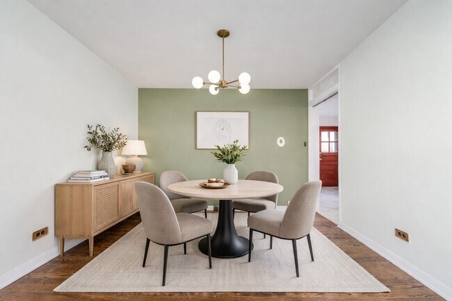 Building Photo - 2531 W Howard St