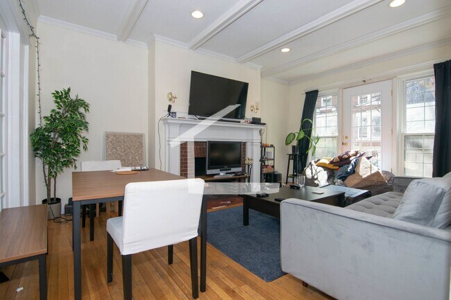Building Photo - Top-notch and Unique apartment