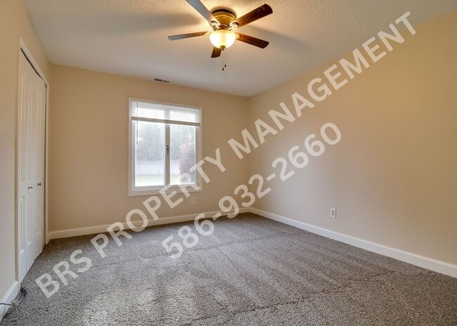 Building Photo - Sterling Heights One Bedroom Condo