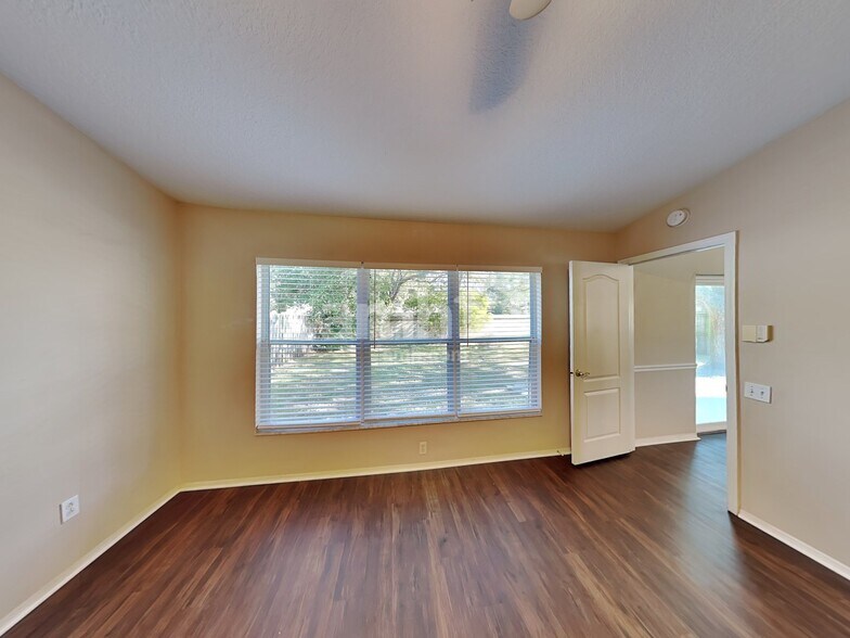 Building Photo - 10524 Walker Vista Dr