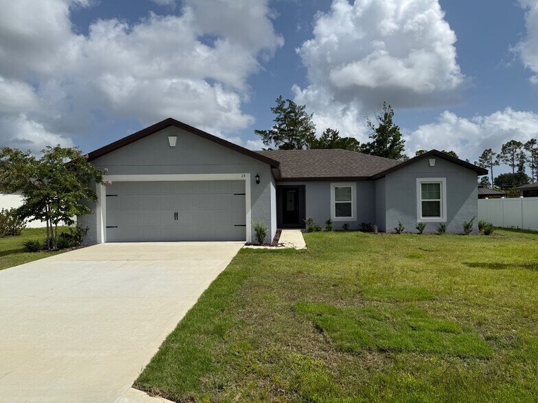 Building Photo - 15 Rivera Ln