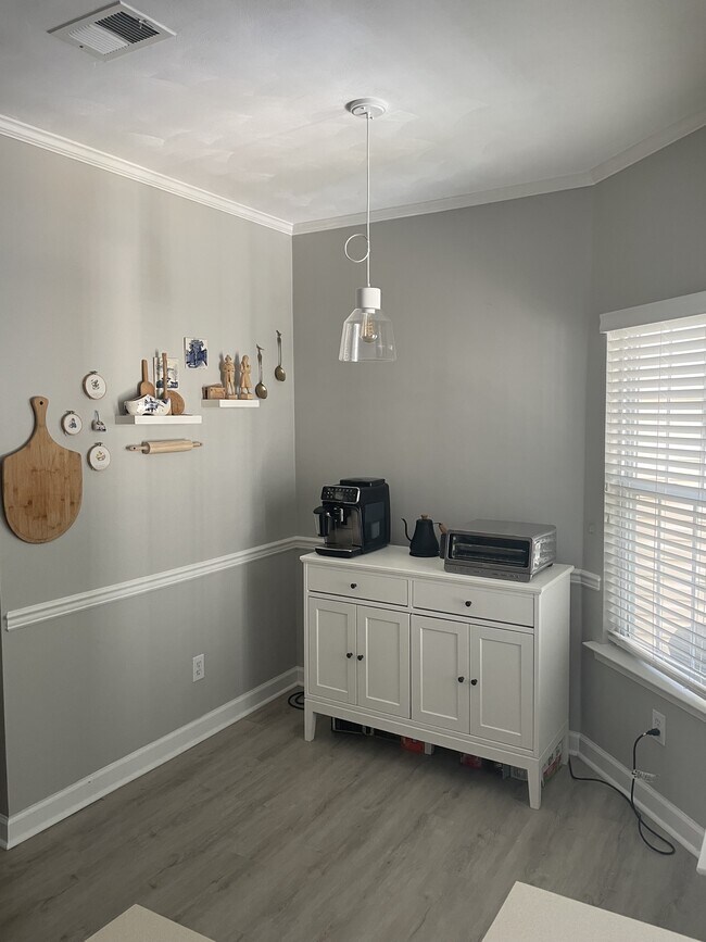 Building Photo - 5268 Pirata Pl