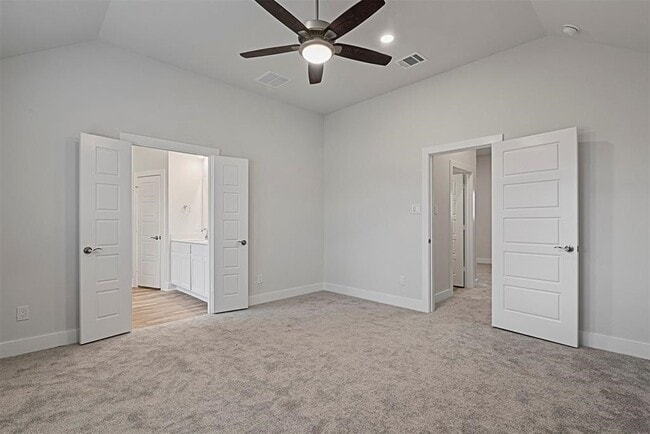 Building Photo - 10638 Whitejacket