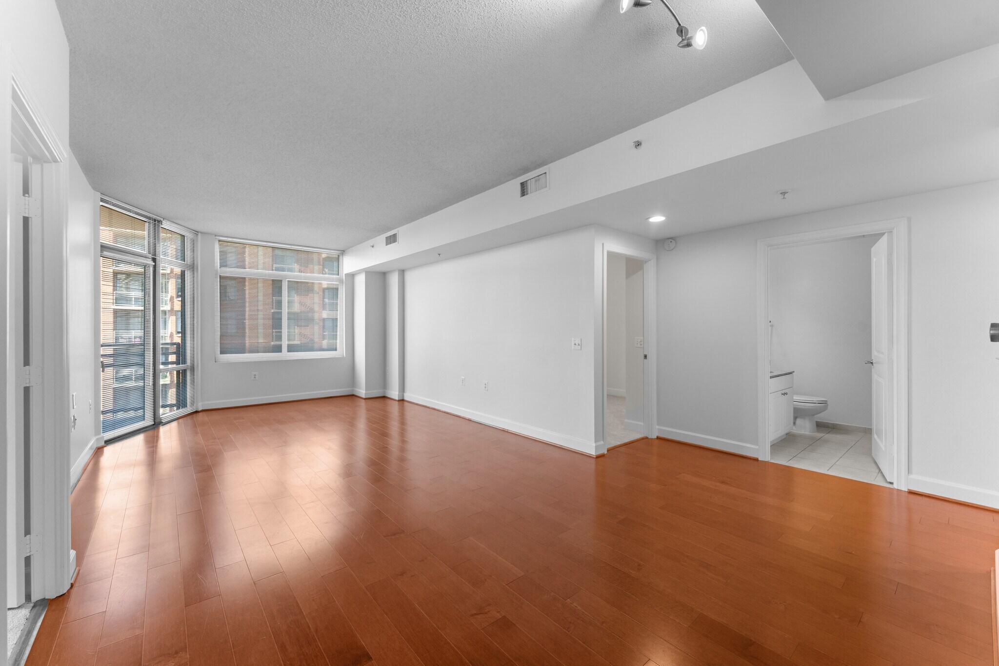 Building Photo - 3650 S Glebe Rd