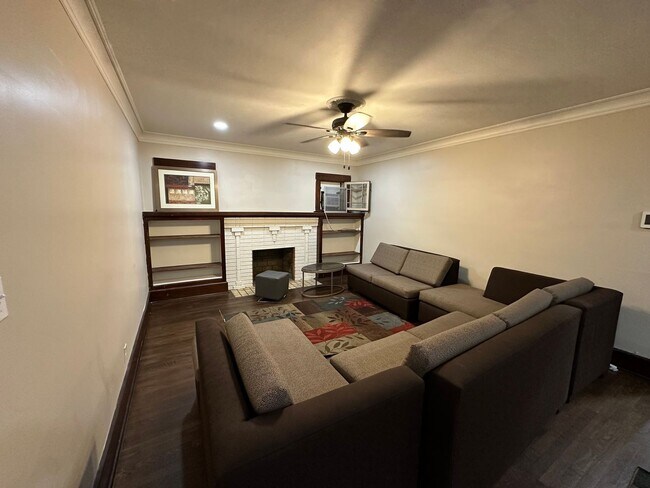 Building Photo - 177 Brookline Ave