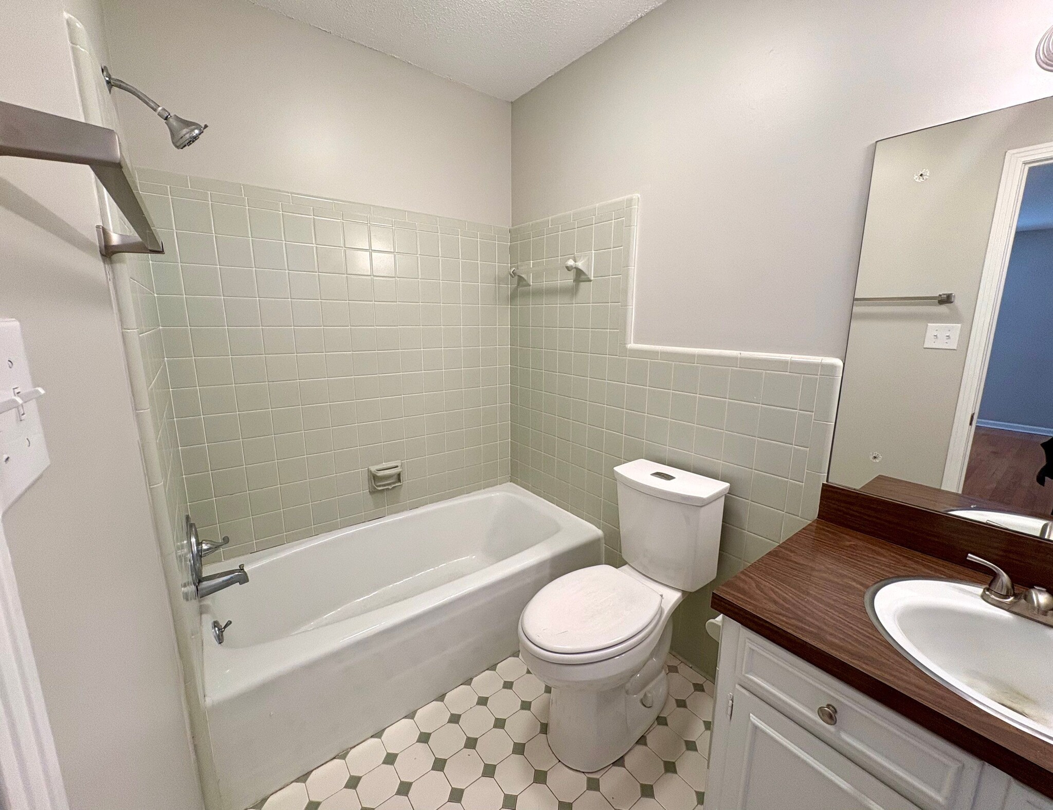 Building Photo - 60 Franwood Dr