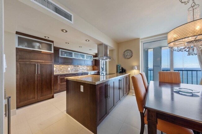 Building Photo - 4280 Galt Ocean Dr