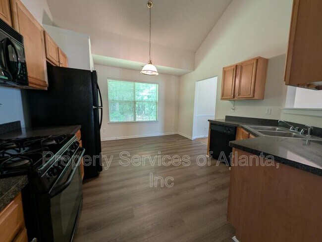 Building Photo - 2047 Mulberry Ln