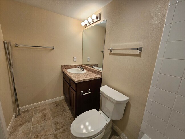 Building Photo - 8415 Hearth Dr