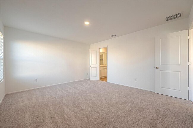 Building Photo - 5107 Sunvalley Bend Dr
